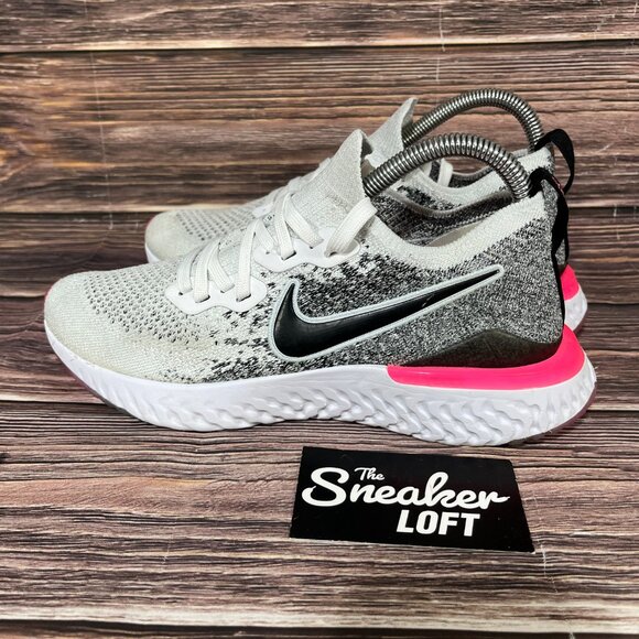 Nike Epic React Flyknit 2 Women's Athletic Running Shoes - Picture 3 of 8